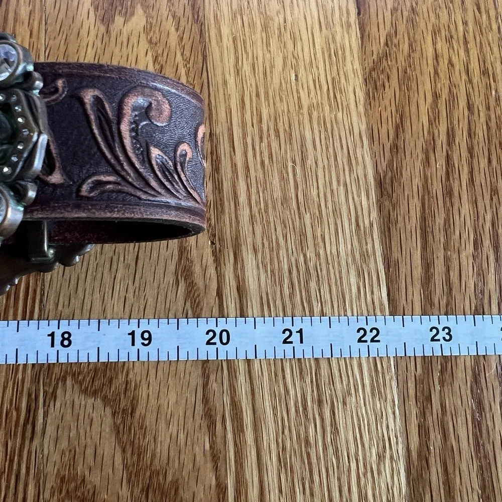 Tony Lama Brown Tooled Leather Swarovski Crystals‎ Concho Cross Western Belt 38